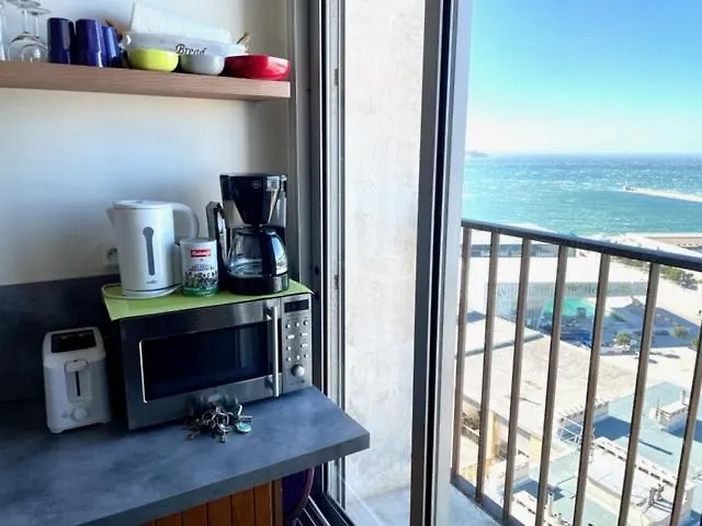 Vue Mer Le Panoramique Vieux-Port De Μασσαλία 0*,  Γαλλία